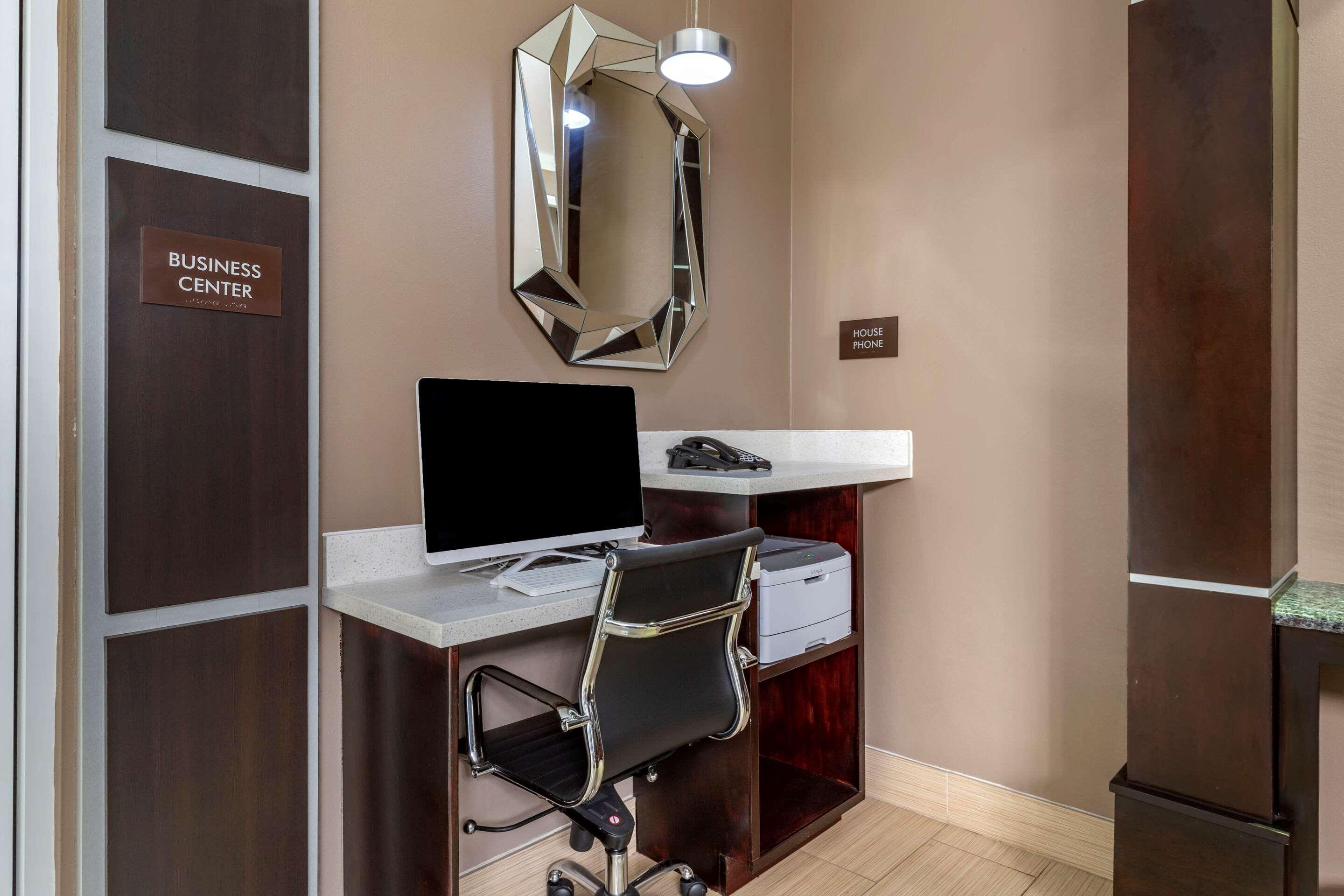 Comfort Inn & Suites Cleveland Kültér fotó
