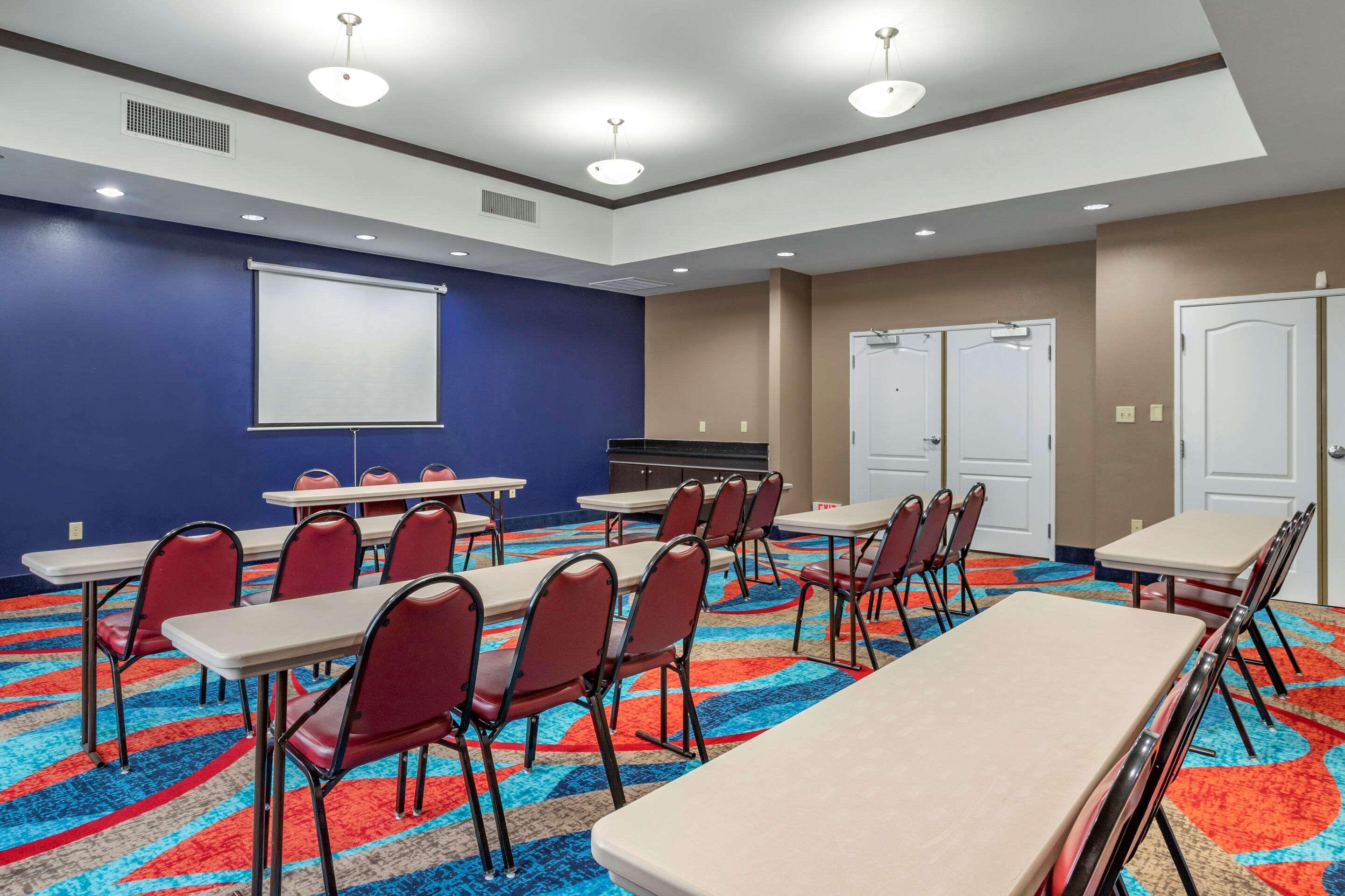 Comfort Inn & Suites Cleveland Kültér fotó