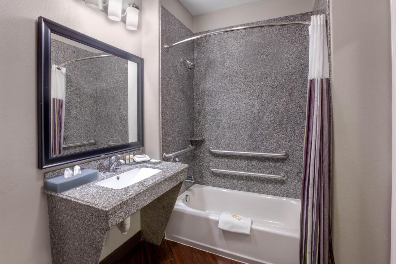 Comfort Inn & Suites Cleveland Kültér fotó